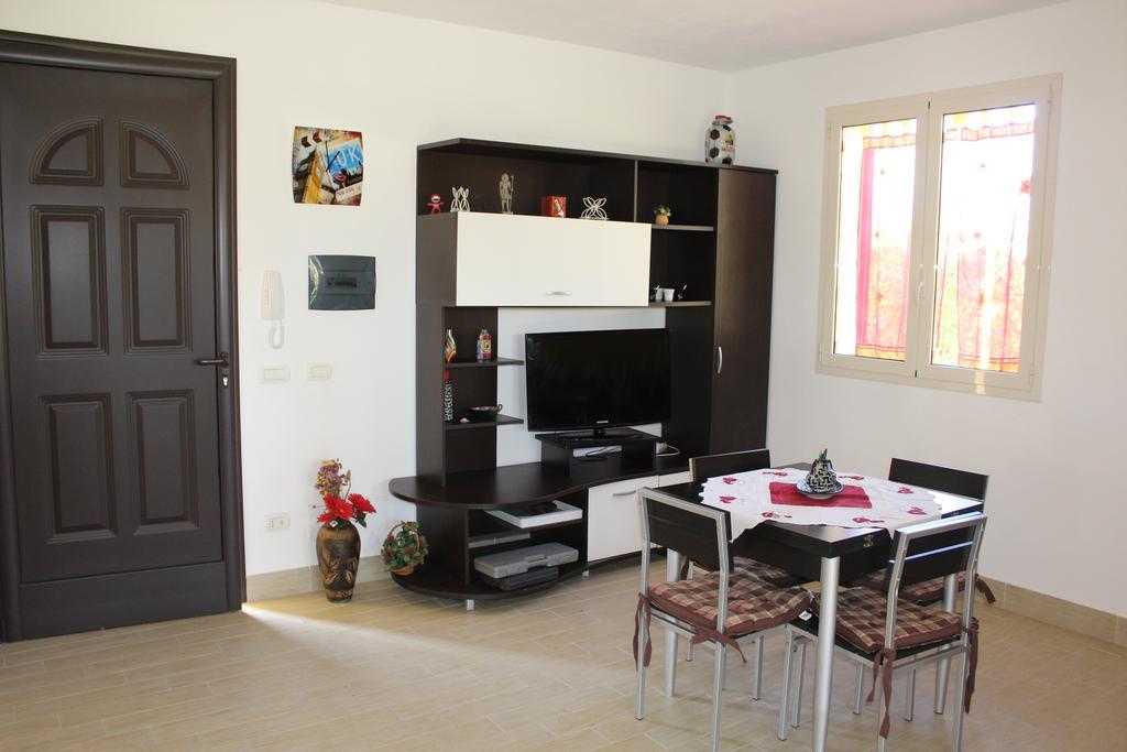 Casa Vacanze Roccella Beach Campofelice Di Roccella Bagian luar foto